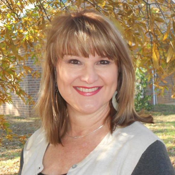 Meet your Posher, Paula - Picture 1 of 1